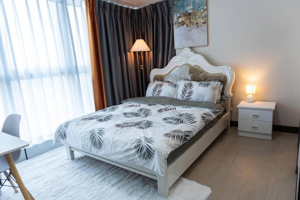 A2J Luxury 2Br Bgc Uptown Suite Near Uptown Mall Manila Exterior foto