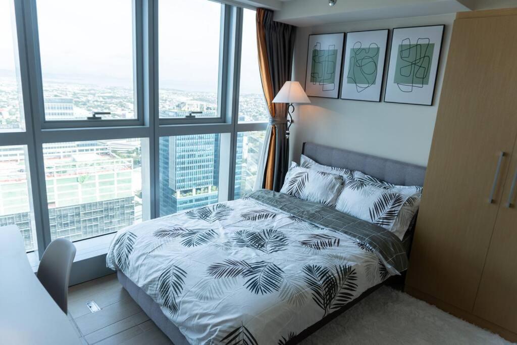 A2J Luxury 2Br Bgc Uptown Suite Near Uptown Mall Manila Exterior foto