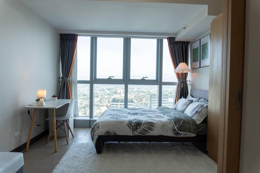 A2J Luxury 2Br Bgc Uptown Suite Near Uptown Mall Manila Exterior foto
